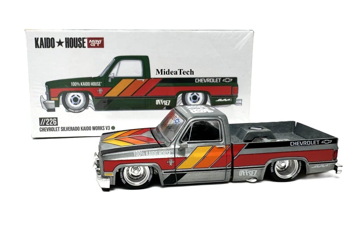Chevrolet Silverado KAIDO WORKS V3 Dark Green | Kaido House 1:64 KHMG226 Chase
