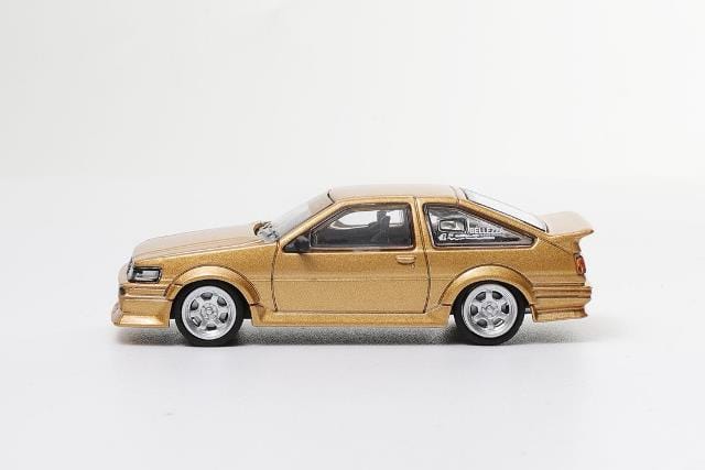 Toyota Corolla Wide-Body AE86 Gold (RHD) DCT – Hanz Driven