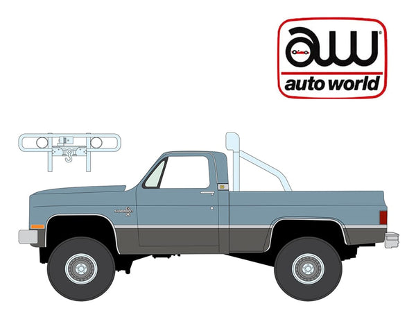 Auto World 1987 Chevy Silverado Fleetside 4x4 Light Blue 1/64 AWSP216-24A