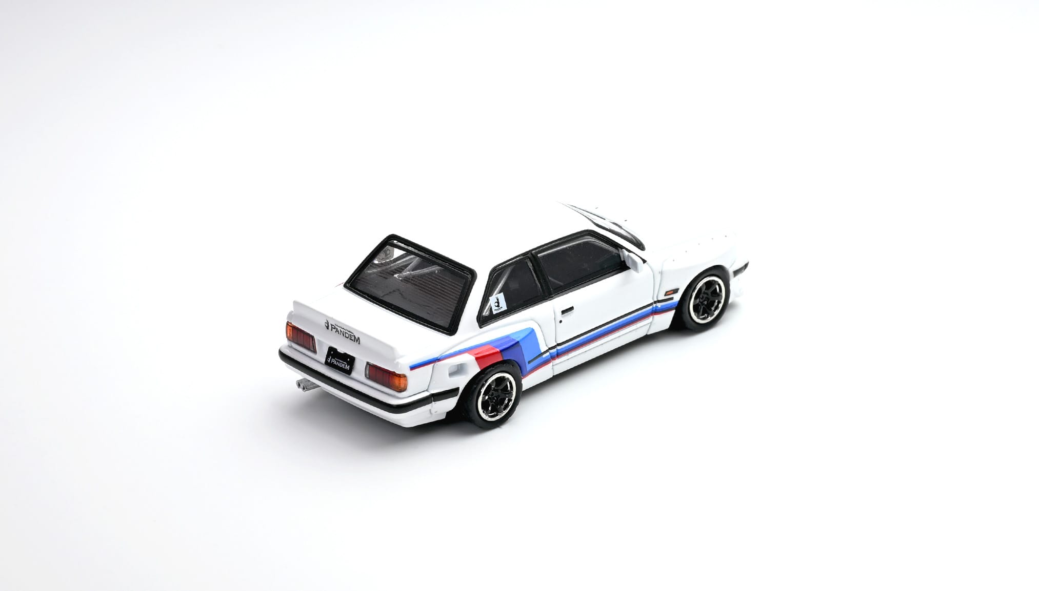 PRE-ORDER) BMW E30 M3 Pandem Rocket Bunny White Inno64 1/64 scale