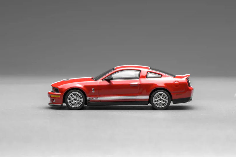 Ford Mustang Shelby GT500 2007 RED with White Stripes Motorhelix x Greenlight 1:64 GL-1251005A