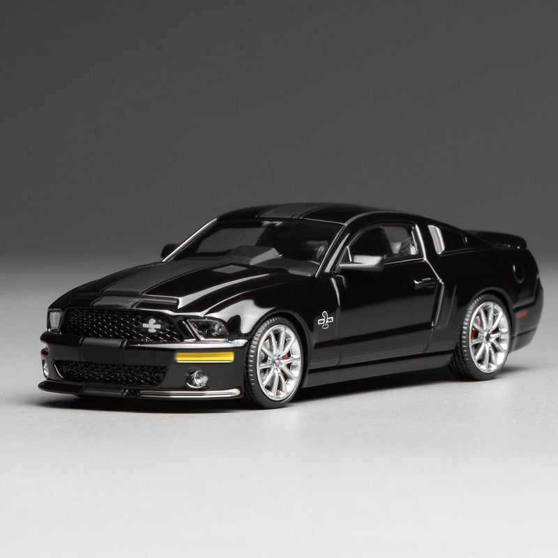 Ford Mustang Shelby GT500 Super Snake 2007 Black Motorhelix x Greenlight 1:64 GL-1251006C