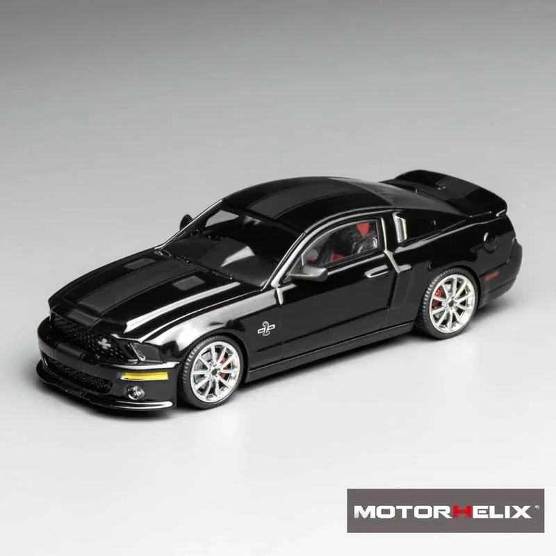 Ford Mustang Shelby GT500 Super Snake 2007 Black Motorhelix x Greenlight 1:64 GL-1251006C