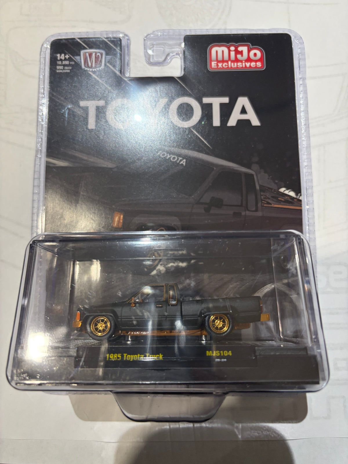1985 Toyota Pickup Slammed Custom Matte Grey M2 Machines 1/64 | Hanz D ...
