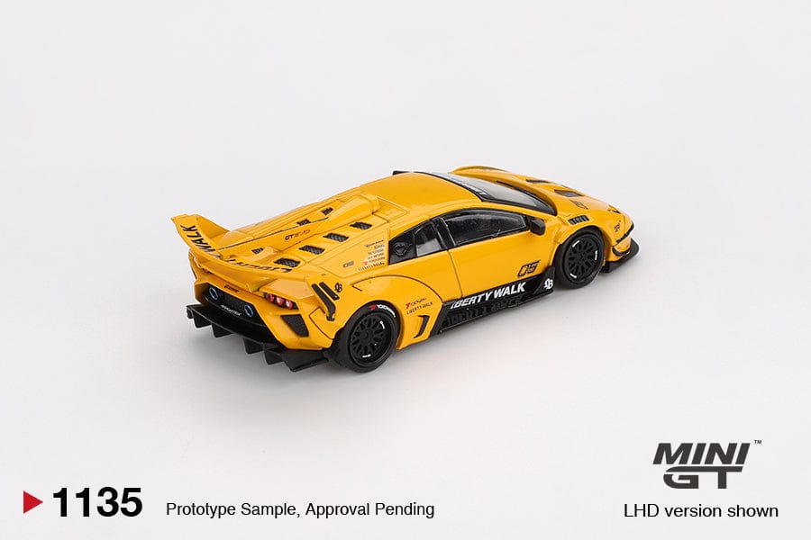 LB-Silhouette WORKS MURCIELAGO GT Evo Yellow Mini GT 1:64 
