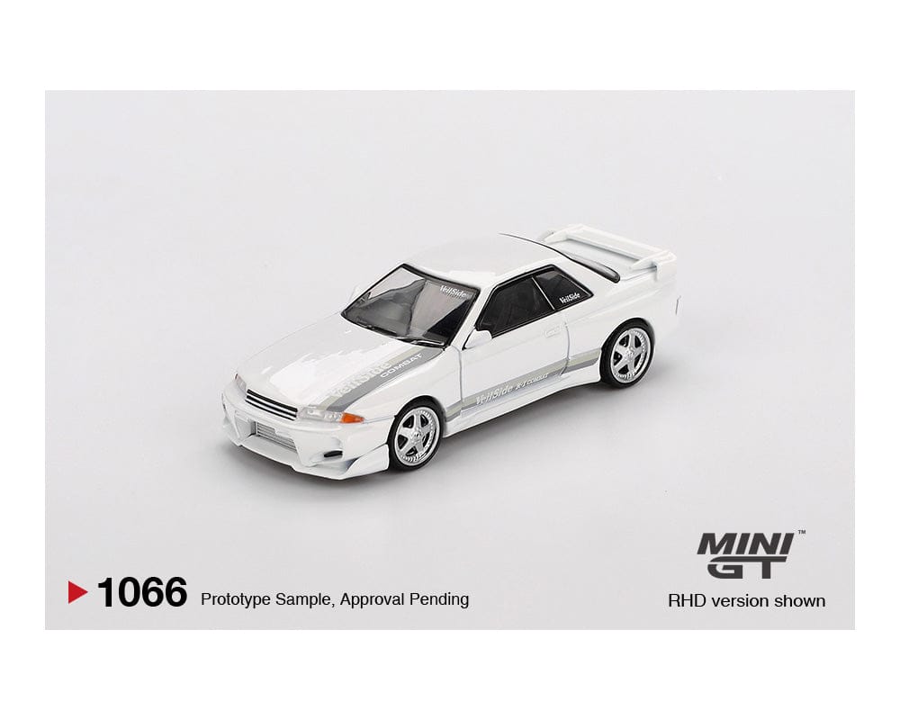 1/43　日産 スカイライン GT-R ニスモ　R32 ミニカー　ホワイトパール Nissan Skyline GT-R (R32) VeilSide Combat C-I White Mini GT – Hanz