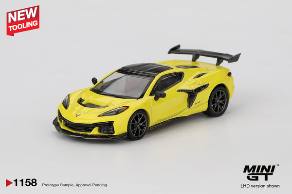 Mini GT Chevrolet Corvette ZR1 Accelerate Yellow 1:64 | Pre-order MGT01158-BL