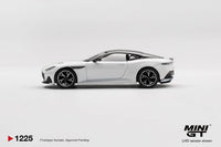 Mini GT Aston Martin DBS Stratus White 1:64 | Pre-order MGT01225-BL