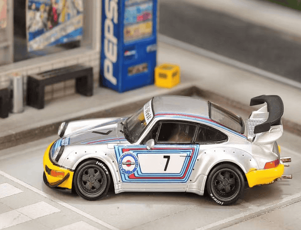 Porsche 911 RWB 964 Martini #7 Street Weapon 1/64 SW108