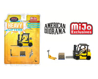 American Diorama 1:64 Figures Heavy Lifters Forklift Set